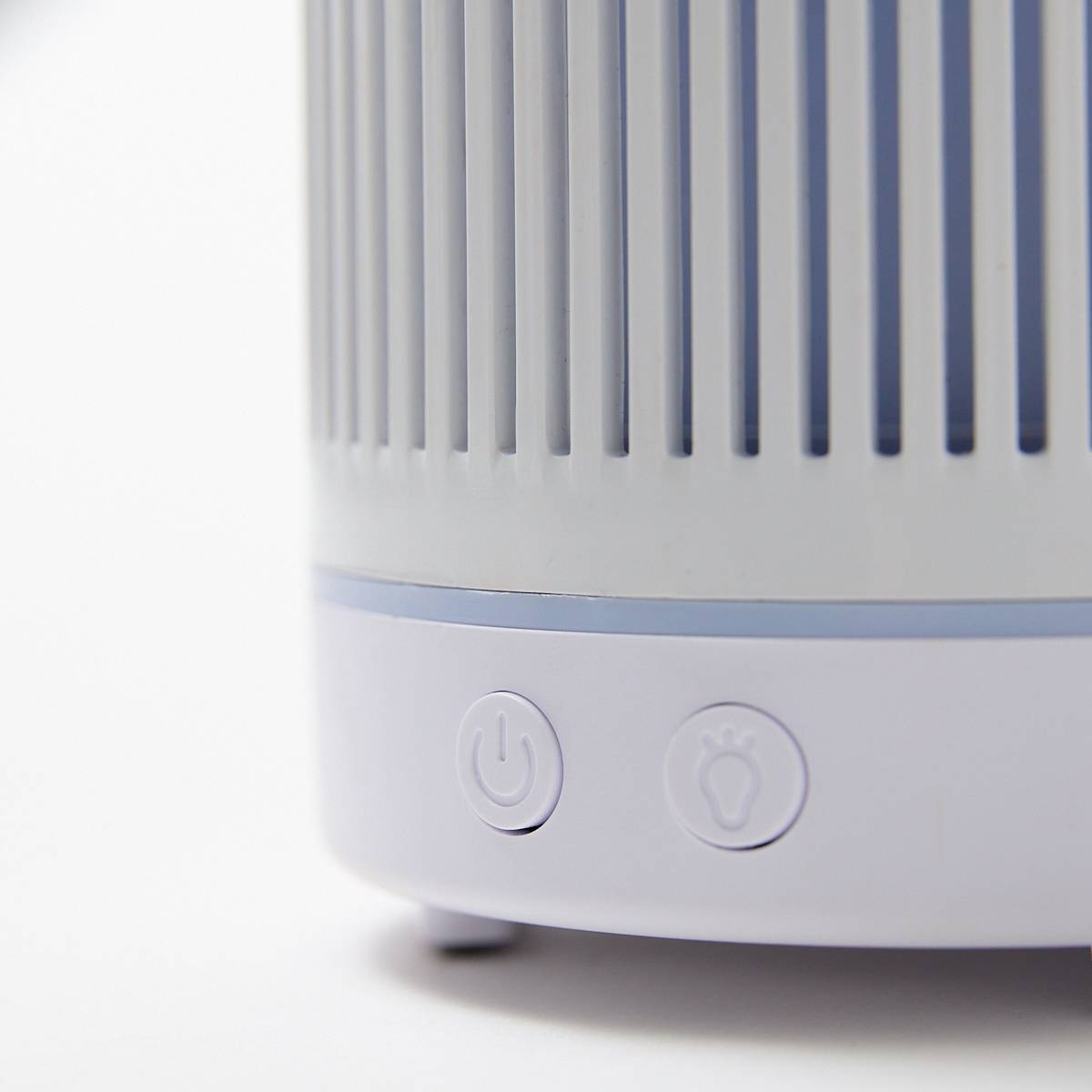 Electric Plastic White Ribbed Aroma Diffuser